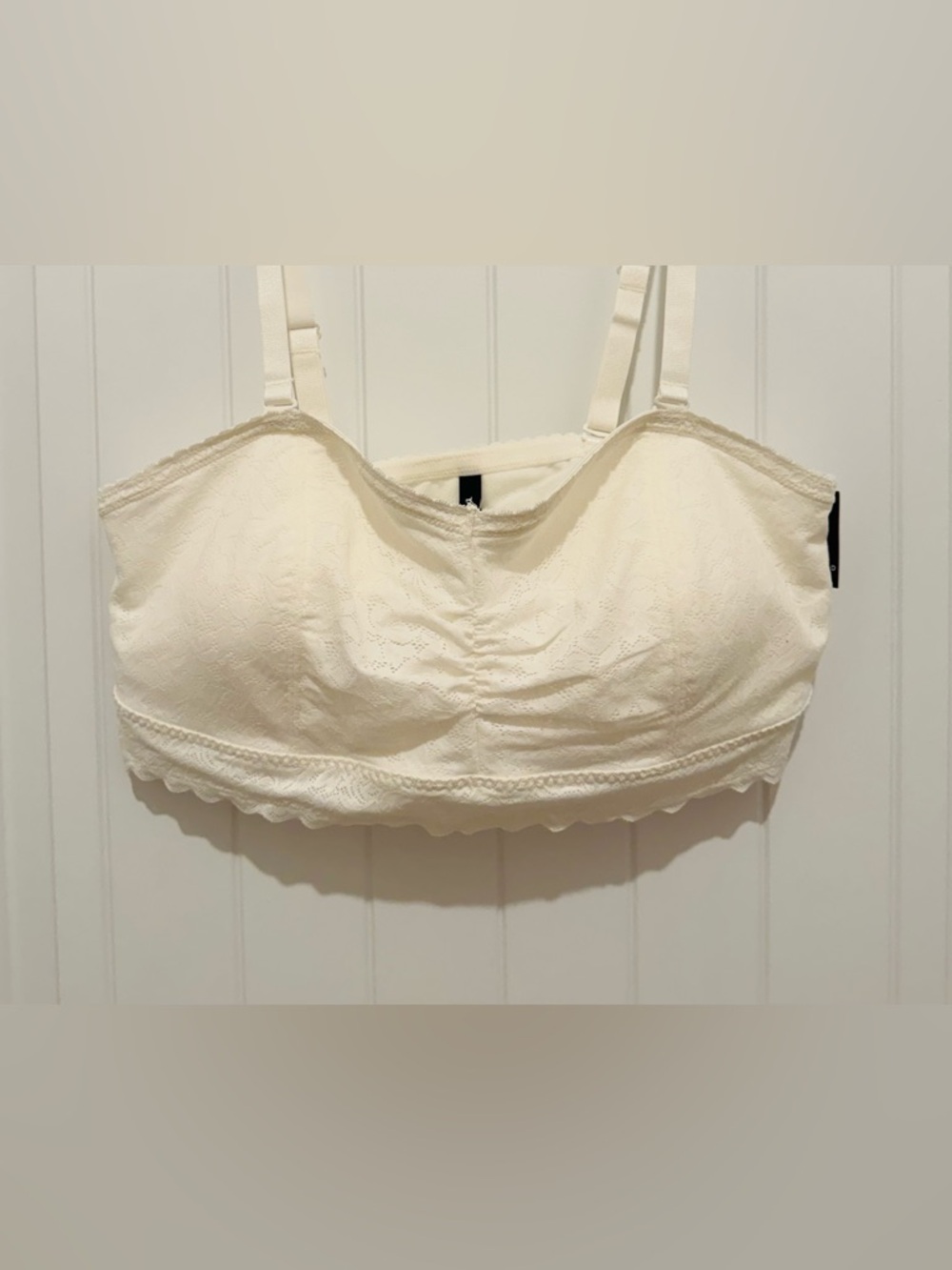 🌺NWT Torrid XL Unlined 4 Way Stretch Lace Bandeau Cloud Dancer (size 14-16)